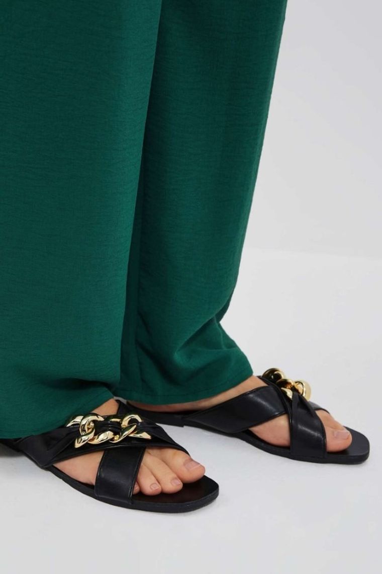 Klapki damskie, czarne, Moodo