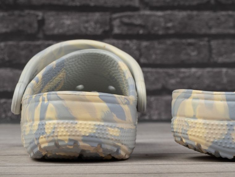 Klapki damskie, szare, Crocs Classic Marbled Clog
