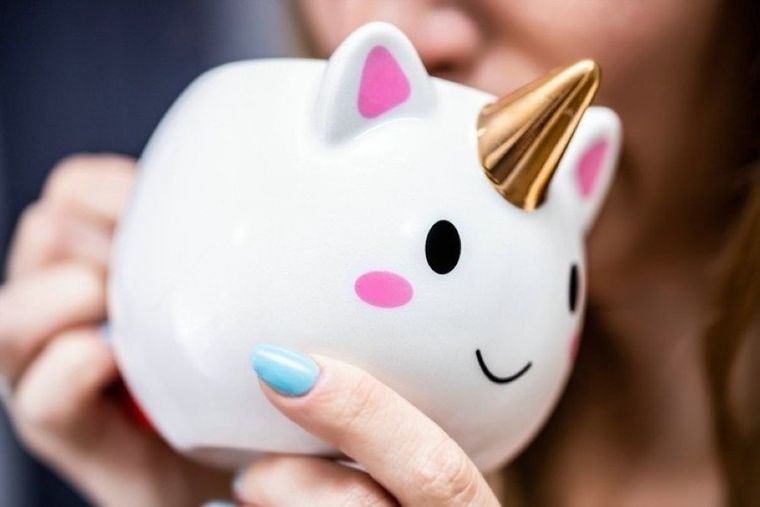 Kubek, jednorożec ze złotym rogiem