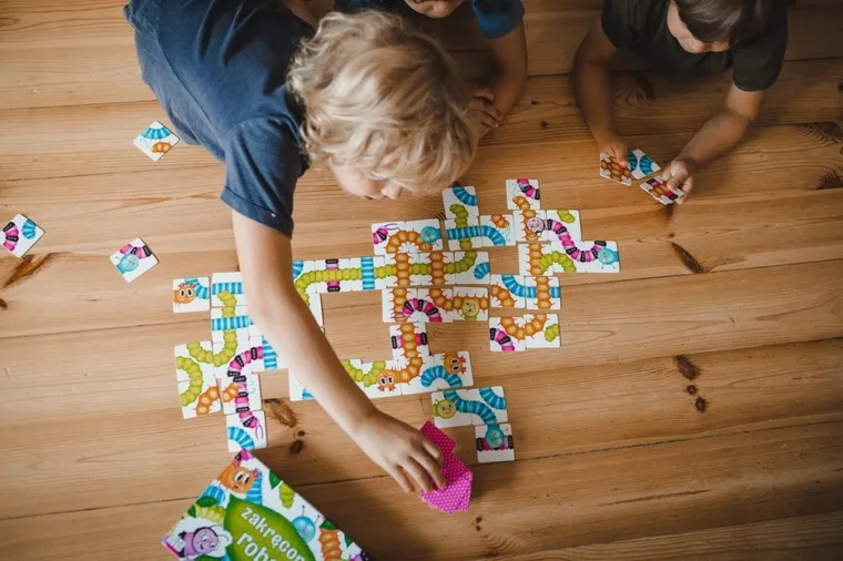 Kukuryku, Zakręcone robale, gra familijna
