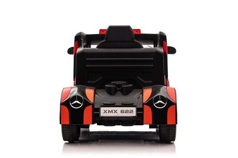 Lean Cars, Mercedes-Benz XMX622, pojazd na akumulator, czerwony