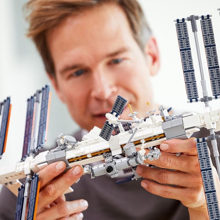 LEGO Ideas, Międzynarodowa Stacja Kosmiczna, 21321