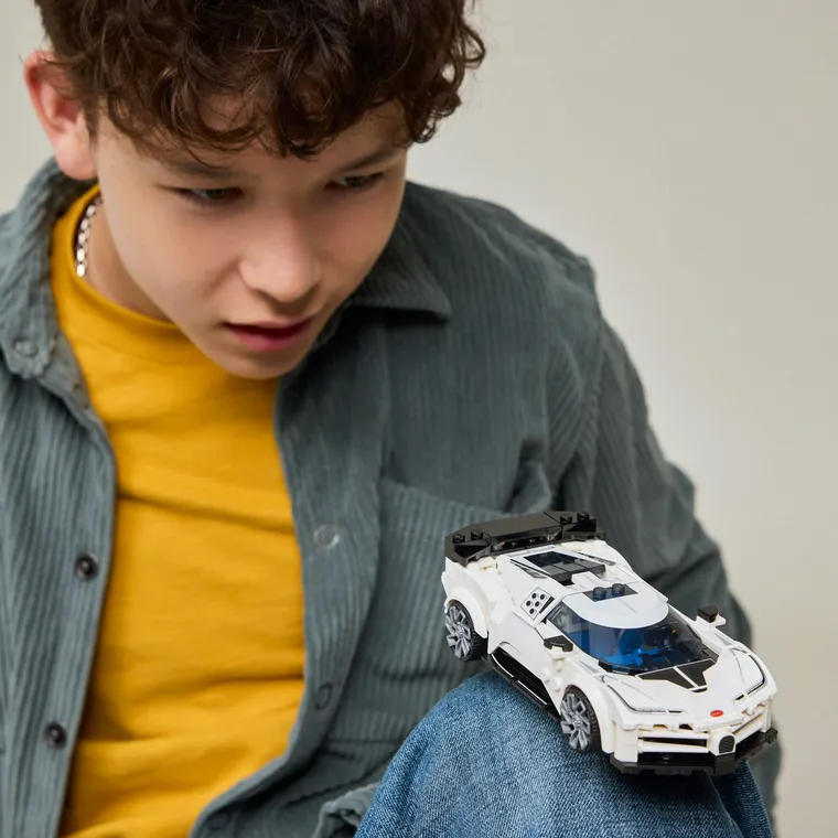 LEGO Speed Champions, Hipersamochód Bugatti Centodieci, 77240