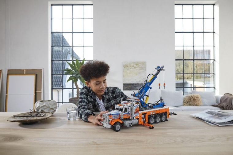LEGO Technic, Ciężki samochód pomocy drogowej, 42128