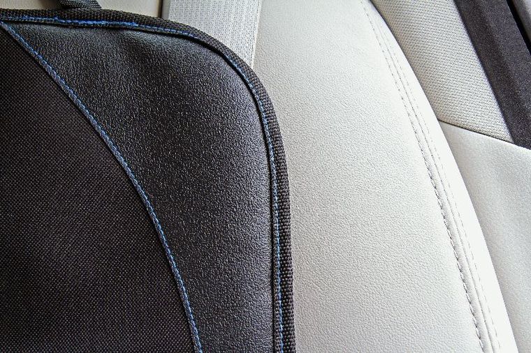 LittleLife, mata ochronna pod fotelik