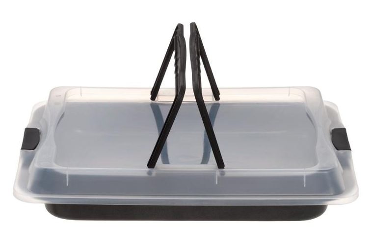 Maku, forma do ciasta z funkcją przenoszenia