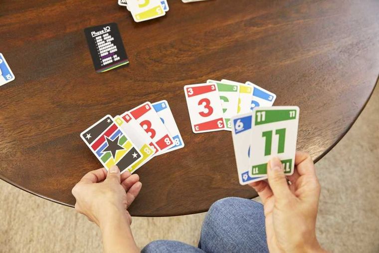 Mattel, Phase 10, gra karciana