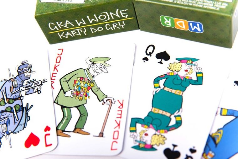 MDR, Gra w wojnę, gra karciana ilustrowana rysunkami Andrzeja Mleczki