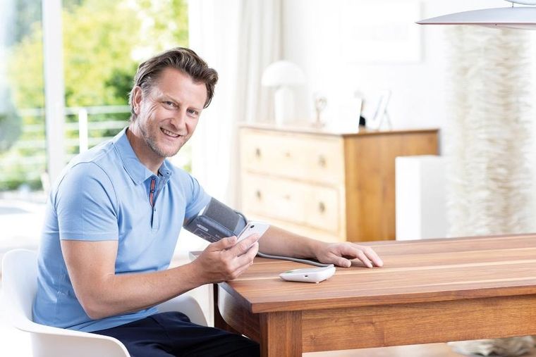 Medisana, ciśnieniomierz naramienny, biały, BU 572