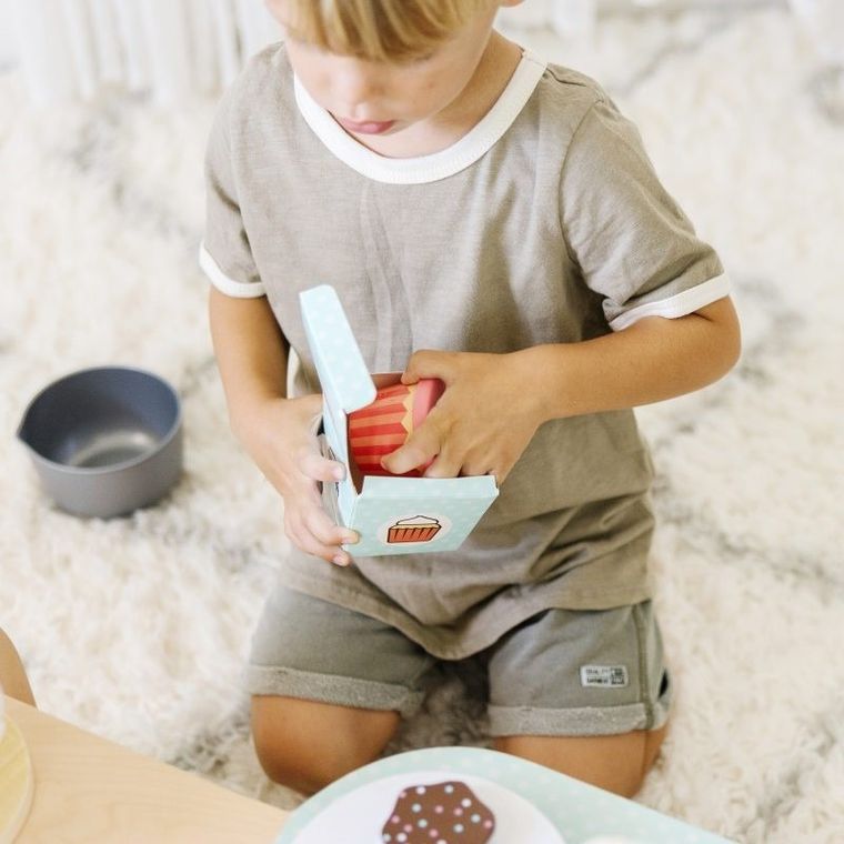 Melissa & Doug, La Patisserie Bakery, drewniana piekarnia z akcesoriami