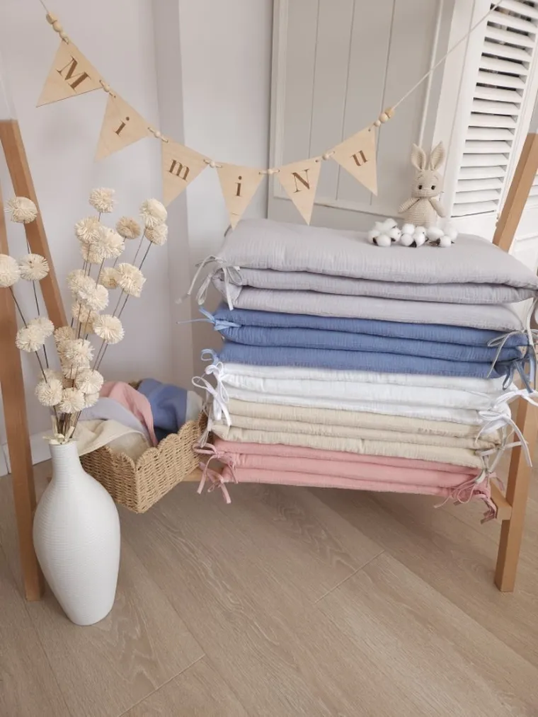 MimiNu, ochraniacz do łóżeczka, muślin, pudrowy róż, 180-30 cm