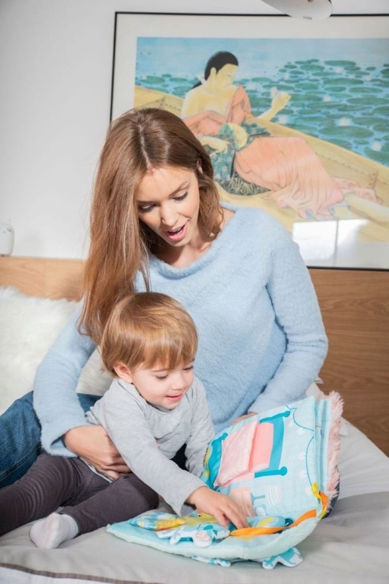 Miniland, Monster telling, Codzienne czynności, miękka książka edukacyjna, sensoryczna