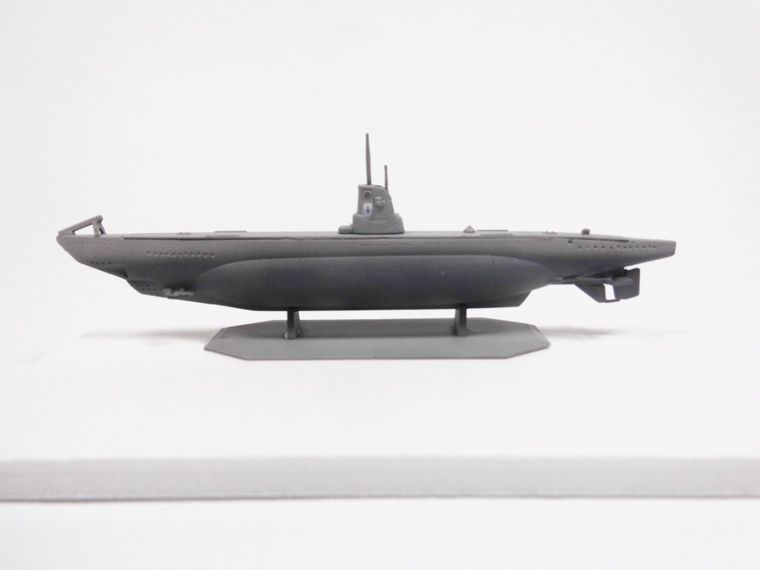 Mirage Hobby, okręt podwodny U2, model do sklejania