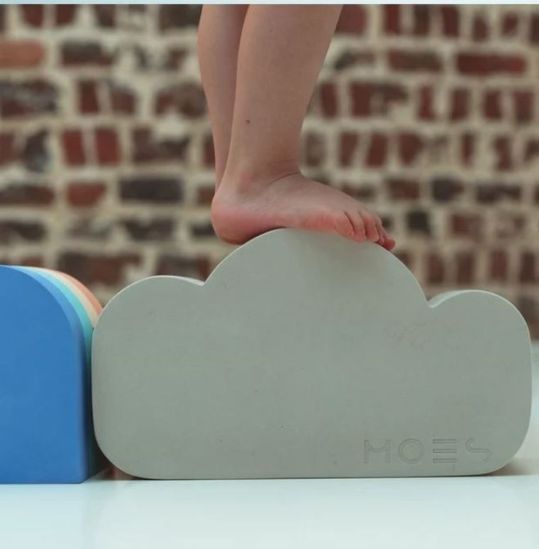Moes, Chmurka, zabawka ruchowa, piankowa