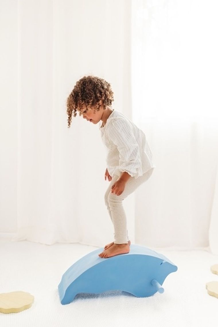 Moes, Delfin, piankowy bujak