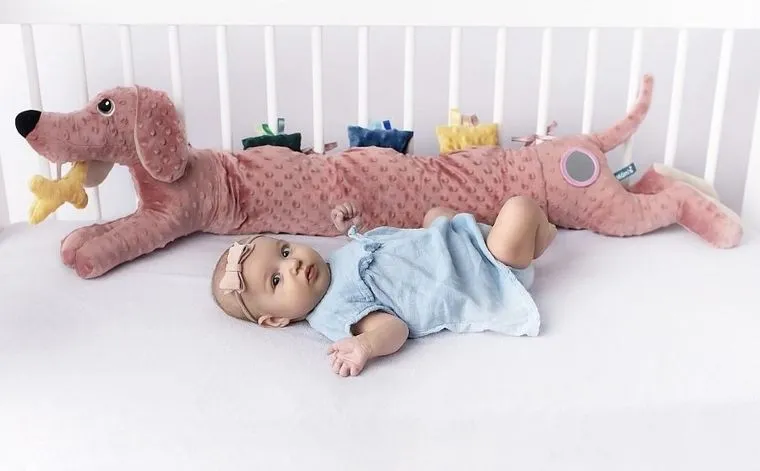 Mom's Care, Jamiś, ochraniacz do łóżeczka, zabawka sensoryczna, różowa