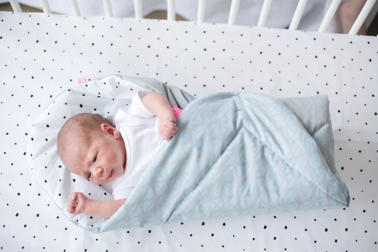 Motherhood, Kropki, prześcieradło bawełniane z gumką, 60-120 cm