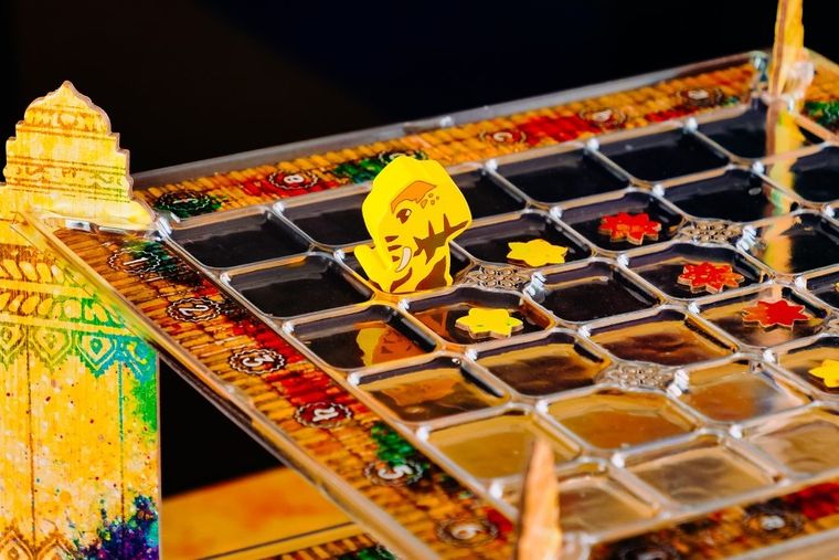 Muduko, Holi. Festiwal Kolorów, gra logiczna