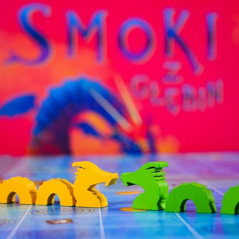 Muduko, Smoki z głębin, gra strategiczna