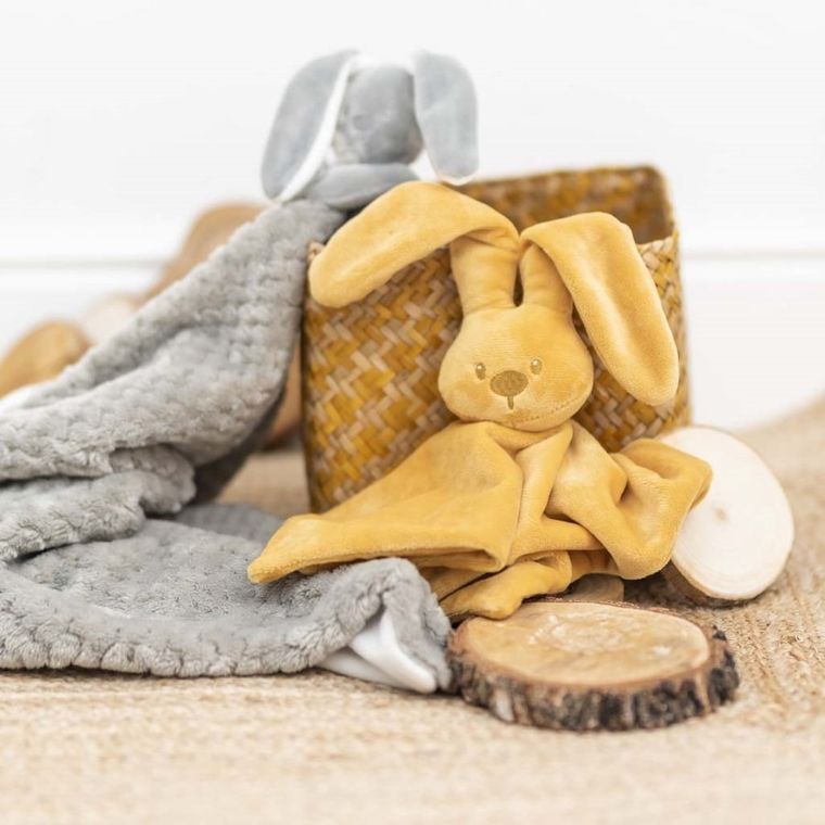 Nattou, Lapidou pineapple, pluszowy kocyk z króliczkiem, szaro-biały, 50-50 cm