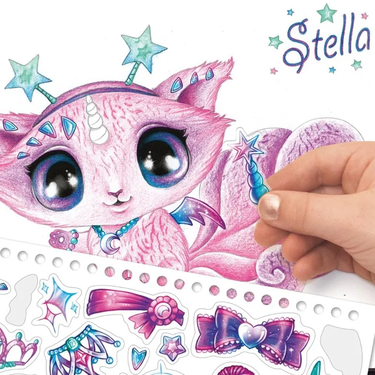 Nebulous Stars, szkicownik z magicznymi zwierzątkami