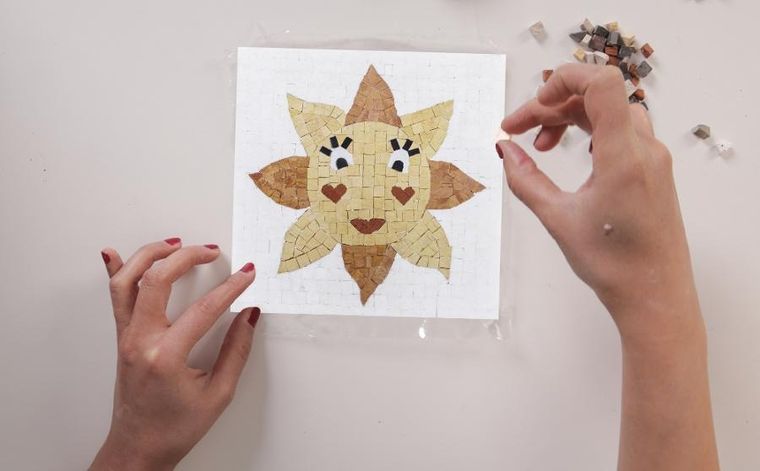 Neptune Mosaic, Słońce, mozaika