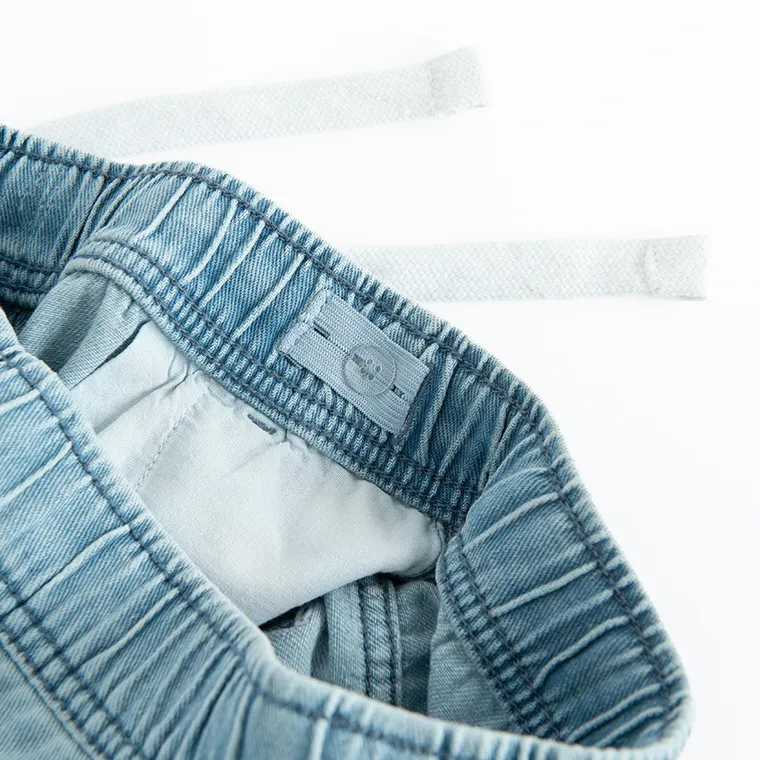 Niebieskie jeansowe szorty z regulacją relaxed Cool Club