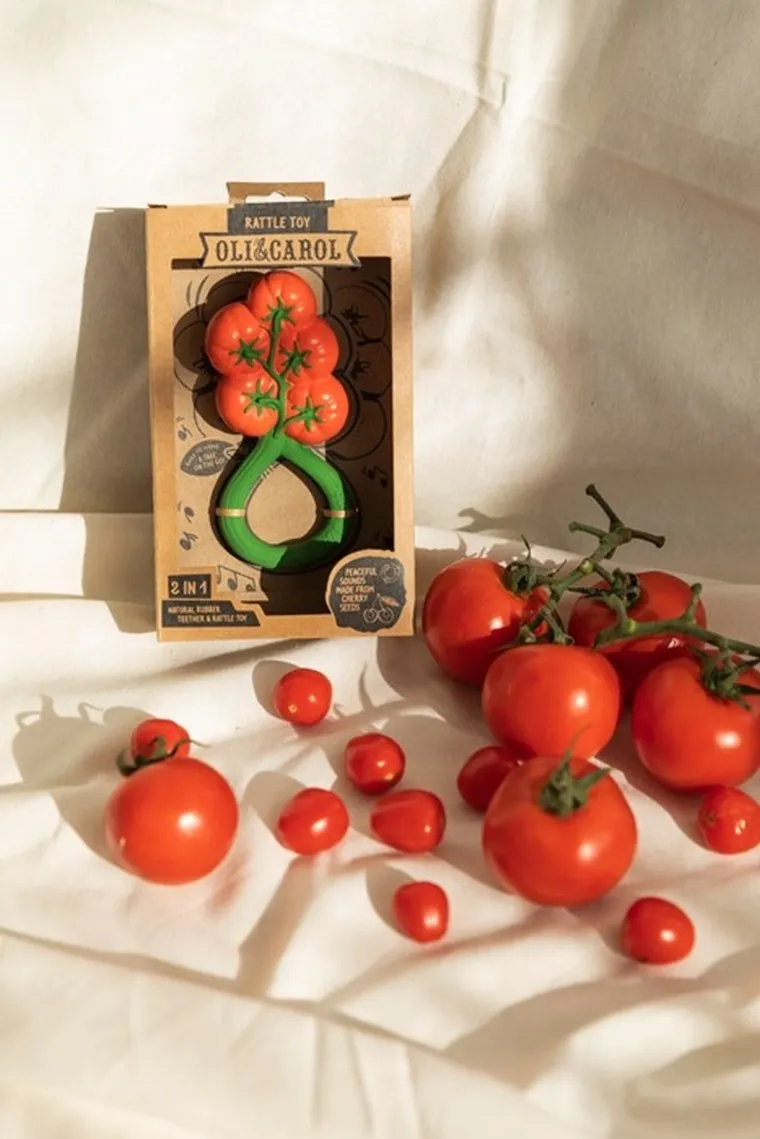 Oli & Carol, gryzak z grzechotką, Pomidor