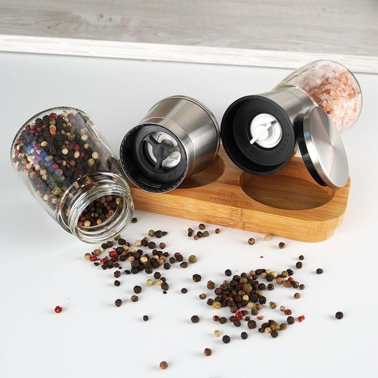 Orion, młynek do mielenia soli i pieprzu na bambusowym stojaku, 3 szt.