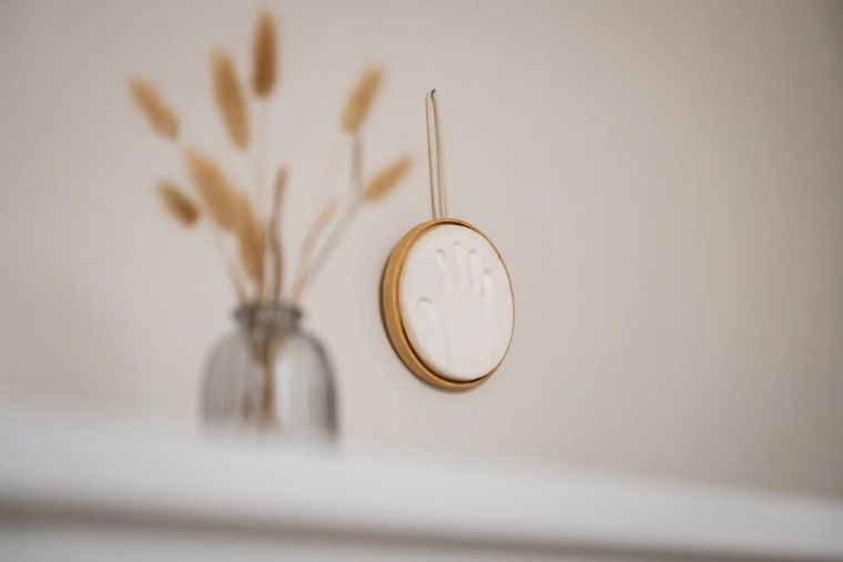 Petit Artichaut, drewniany medalion pamiątkowy