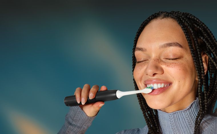 Philips, Sonicare 2100, szczoteczka soniczna, czarna, HX4021/02