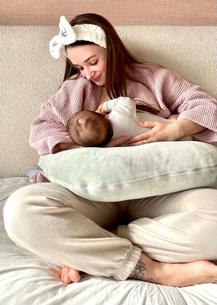 Piapimo, poduszka do karmienia z wodoodpornym wkładem, szałwiowa szarość