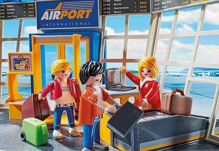 Playmobil, City Action, Lotnisko z samolotem, 71153