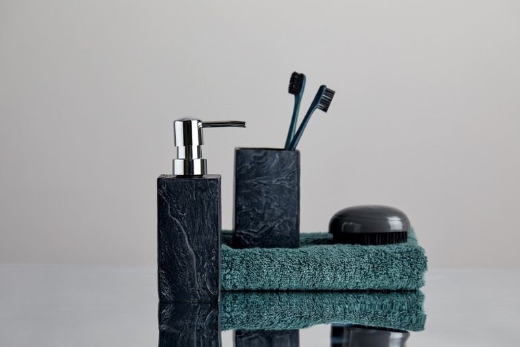 Pojemnik na szczoteczki do zębów, SlateRock