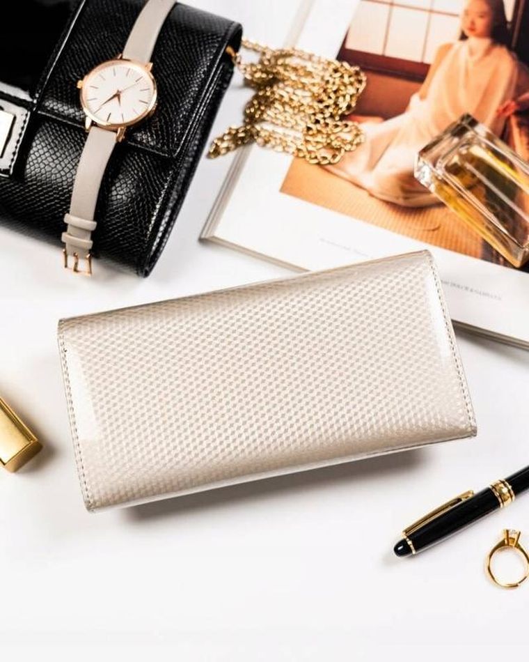 Portfel, beżowy, skórzany, Peterson