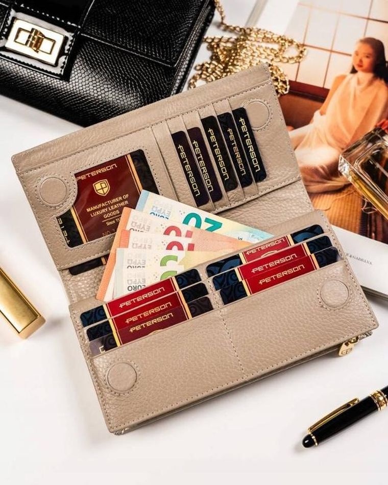 Portfel, beżowy, skórzany, Peterson