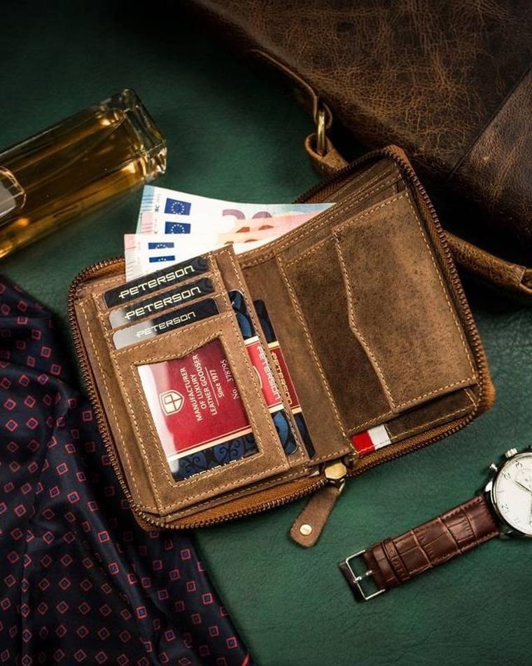 Portfel, brązowy, skórzany, Peterson