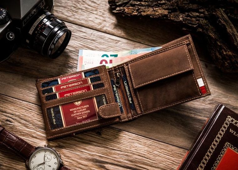 Portfel, brązowy, skórzany, Peterson