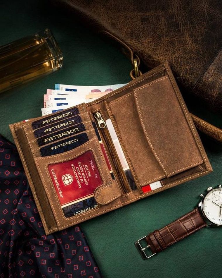 Portfel, brązowy, skórzany, Peterson