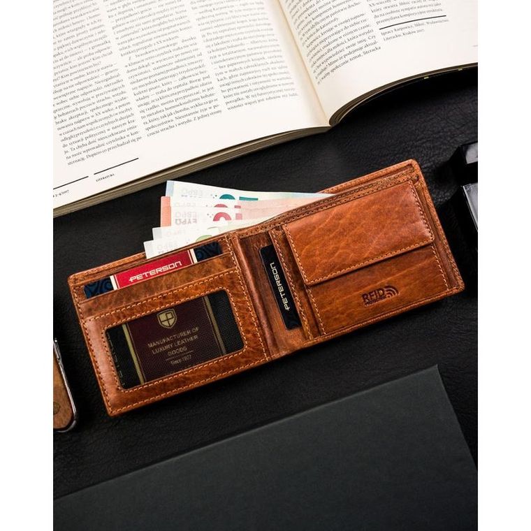 Portfel, brązowy, skórzany, RFID, Peterson