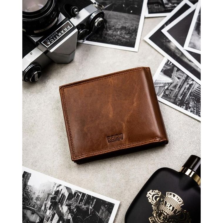 Portfel, brązowy, skórzany, RFID, Peterson