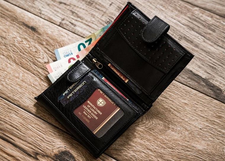 Portfel, czarny, skórzany, Peterson