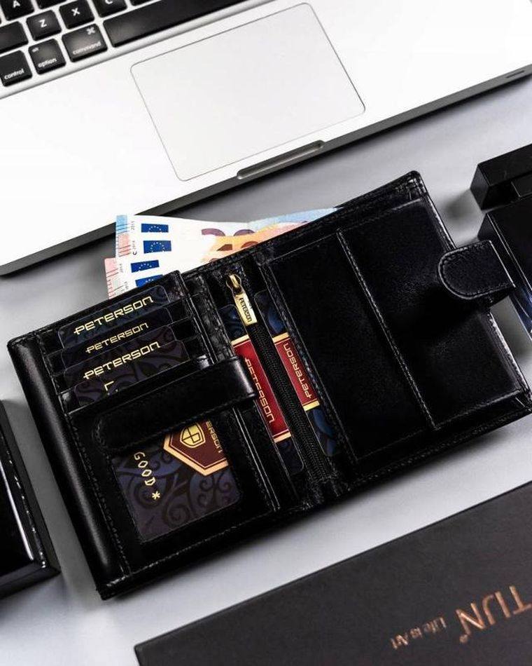 Portfel, czarny, skórzany, Peterson