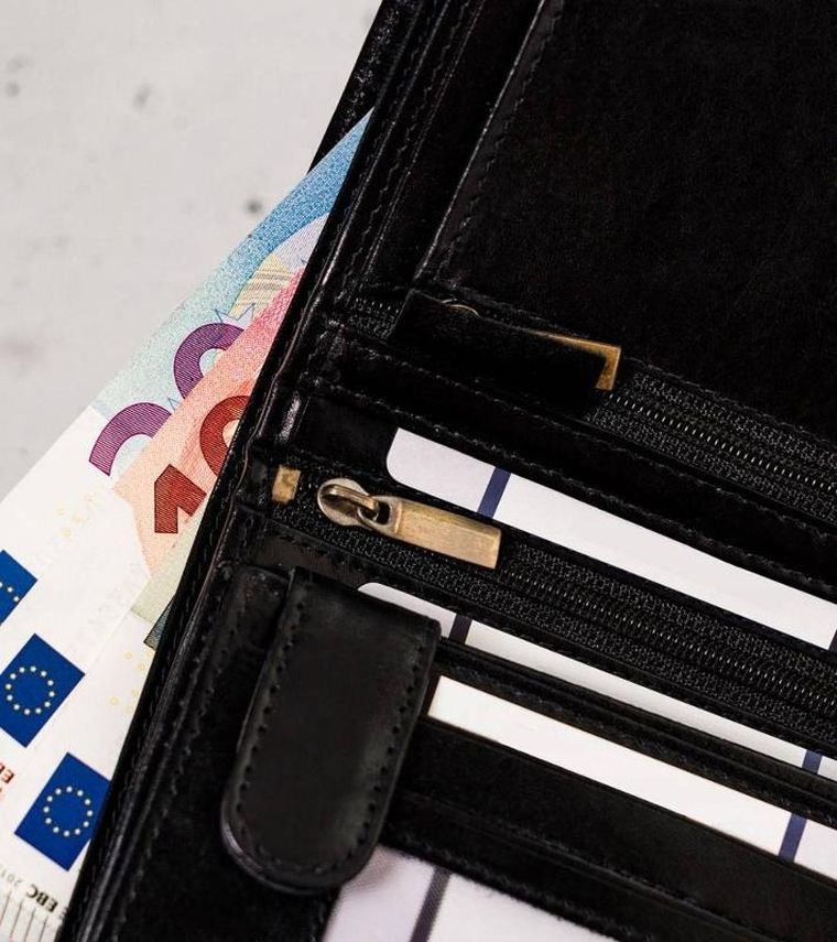 Portfel, czarny, skórzany, Peterson