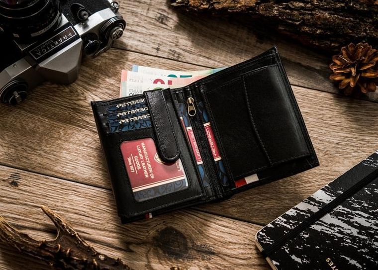 Portfel, czarny, skórzany, Peterson