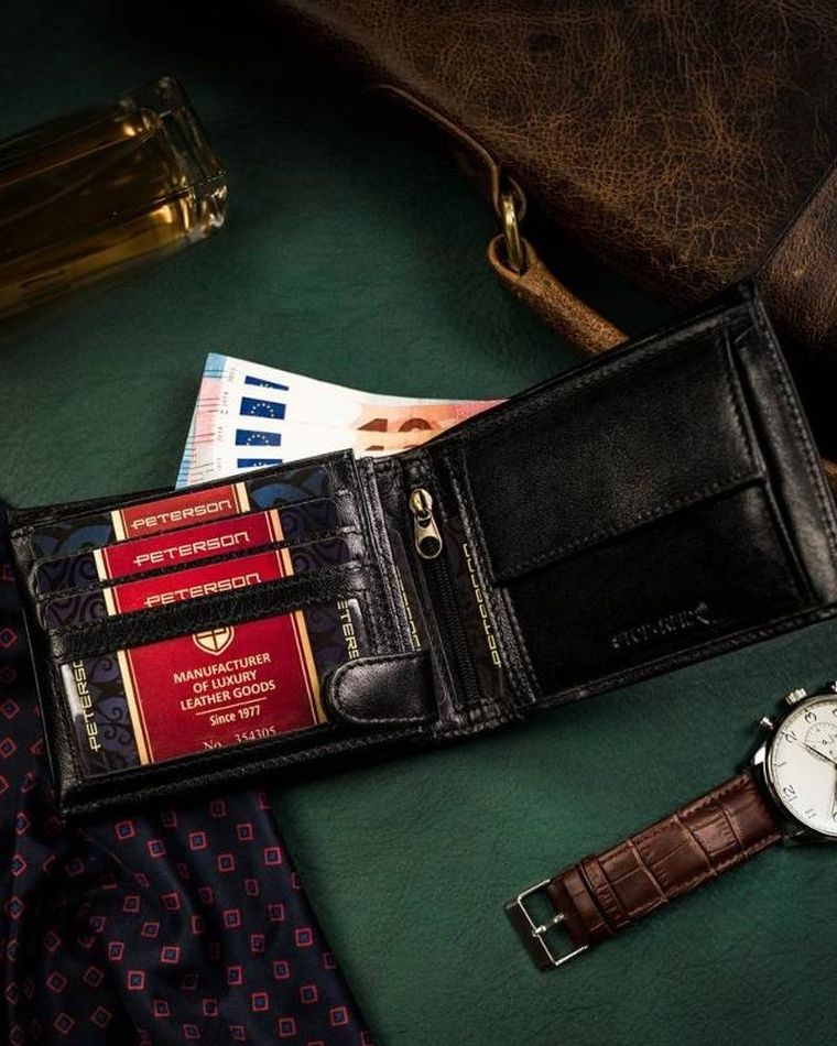 Portfel, czarny, skórzany, Peterson