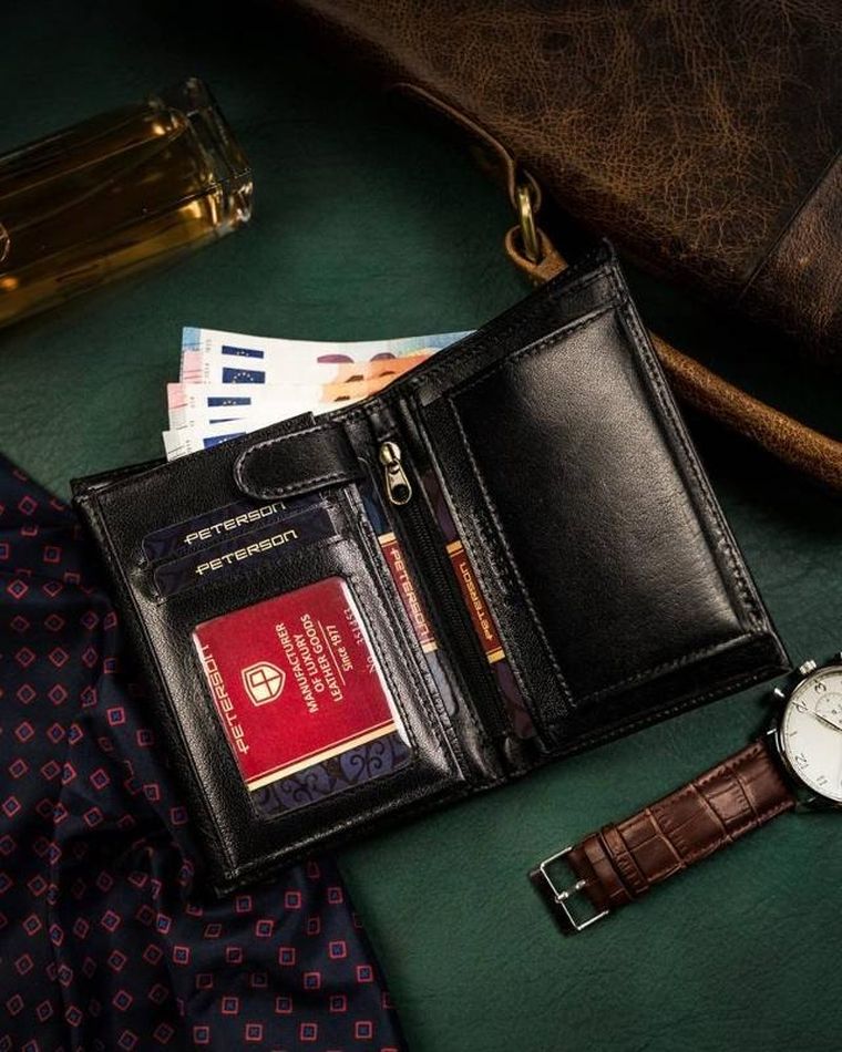 Portfel, czarny, skórzany, Peterson