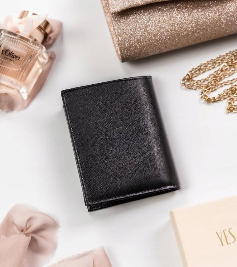 Portfel, czarny, skórzany, Peterson