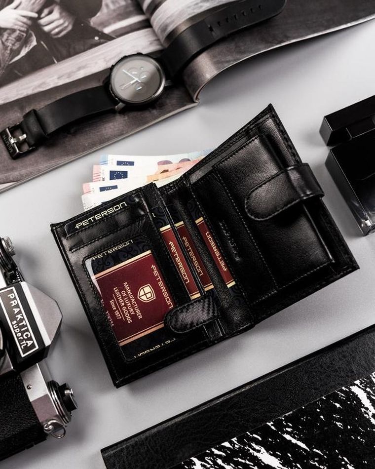 Portfel, czarny, skórzany, Peterson