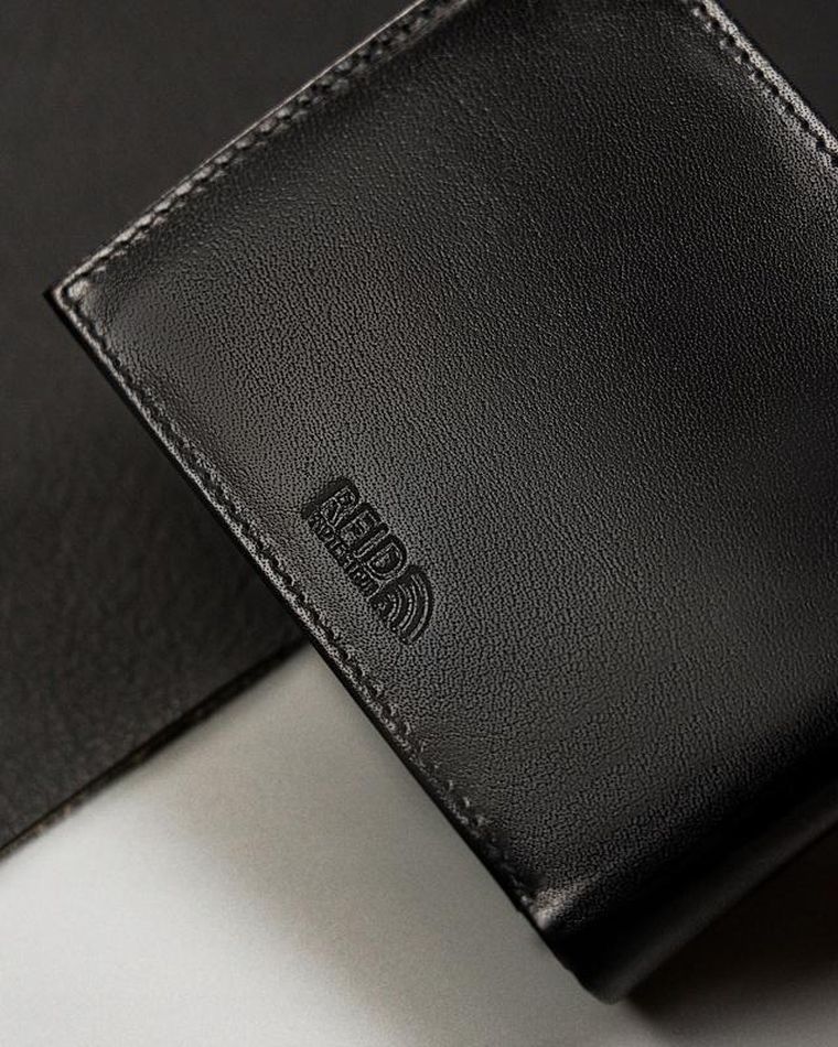 Portfel, czarny, skórzany, Peterson